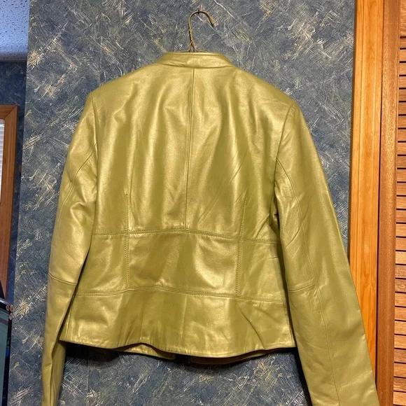 Revue Green Leather Jacket 10 - Picture 5 of 9